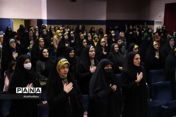 مسافری از سرزمین آفتاب