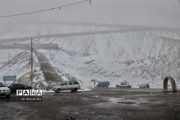 بارش برف در قم