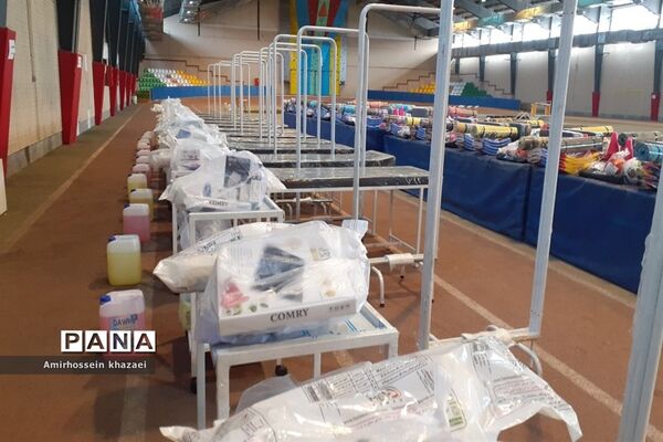 توزیع اقلام ورزشی و بهداشتی در سالن دوومیدانی برادران شهید مظفر ملارد