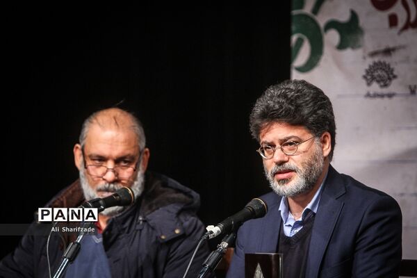 نشست خبری سیزدهمین جشنواره داستان و شعر انقلاب