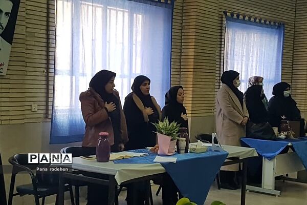 برگزاری مراسم پاسداشت زبان و ادبیات فارسی در دبستان پسرانه سما یک رودهن