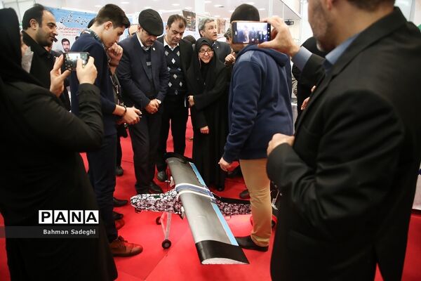 نمایشگاه دستاوردها و طرح‌های پژوهشی برتر دانش‌آموزان سمپاد
