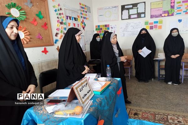 مسابقات قرآنی دانش‌آموزان دختر مقطع متوسطه ناحیه 3  شیراز