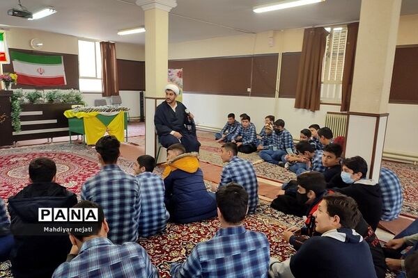 برگزاری جلسات مرجع‌شناسی و اهمیت آن  در مدرسه شهید بهشتی رودهن