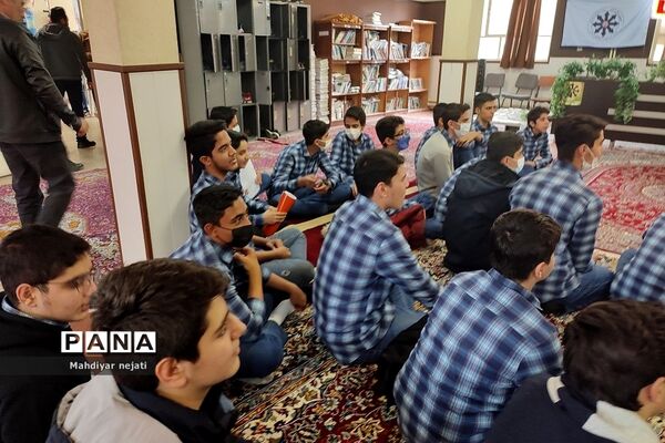 برگزاری جلسات مرجع‌شناسی و اهمیت آن  در مدرسه شهید بهشتی رودهن