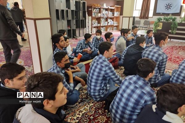 برگزاری جلسات مرجع‌شناسی و اهمیت آن  در مدرسه شهید بهشتی رودهن