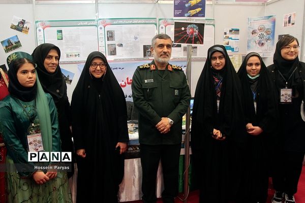 نمایشگاه دستاوردها و طرح‌های پژوهشی برتر دانش‌آموزان سمپاد