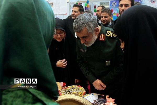 نمایشگاه دستاوردها و طرح‌های پژوهشی برتر دانش‌آموزان سمپاد