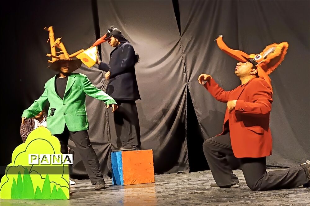 نمایش «شازده‌کوچولو و عمونقّال» در یزد