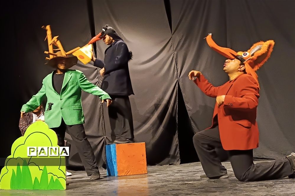 نمایش «شازده‌کوچولو و عمونقّال» در یزد