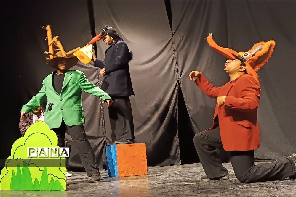 نمایش «شازده‌کوچولو و عمونقّال» در یزد