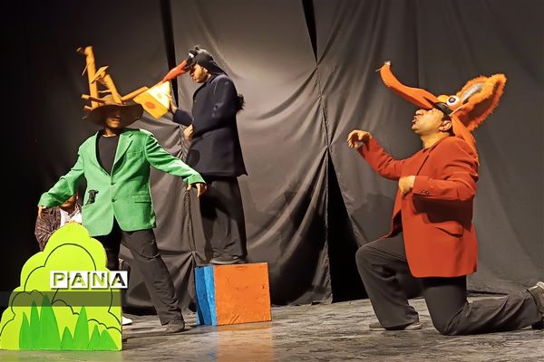 نمایش «شازده‌کوچولو و عمونقّال» در یزد