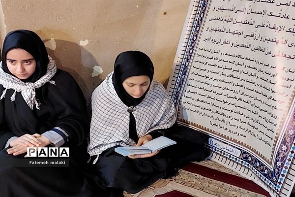 حضور دانش‌آموزان ملاردی اعزامی راهیان نور در یادمان معراج شهدا