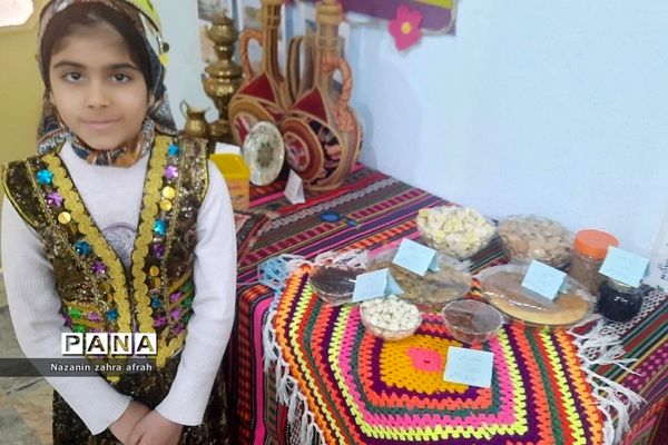 برگزاری جشنواره آیین‌های سرزمین من در دبستان دخترانه سما ۲ رودهن