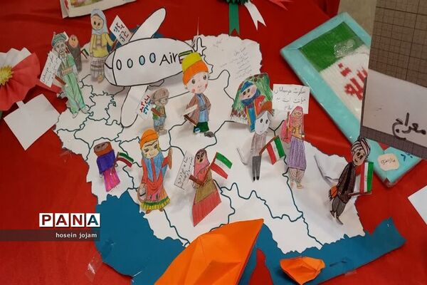 پویش پرچم؛ نمایشگاه دست‌سازه‌های دانش‌آموزان در کانون فرهنگی سلمان