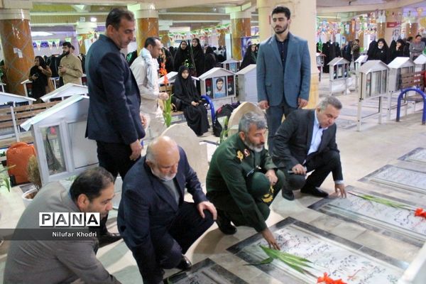 اعزام دانش‌آموزان دختر شهرستان بوشهر به مناطق عملیاتی جنوب