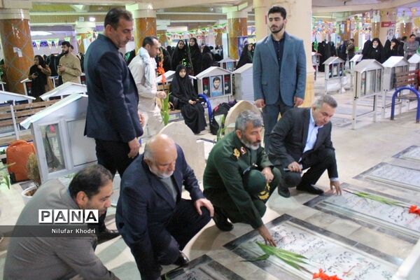 اعزام دانش‌آموزان دختر شهرستان بوشهر به مناطق عملیاتی جنوب