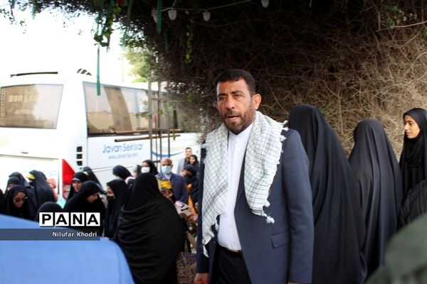 اعزام دانش‌آموزان دختر شهرستان بوشهر به مناطق عملیاتی جنوب