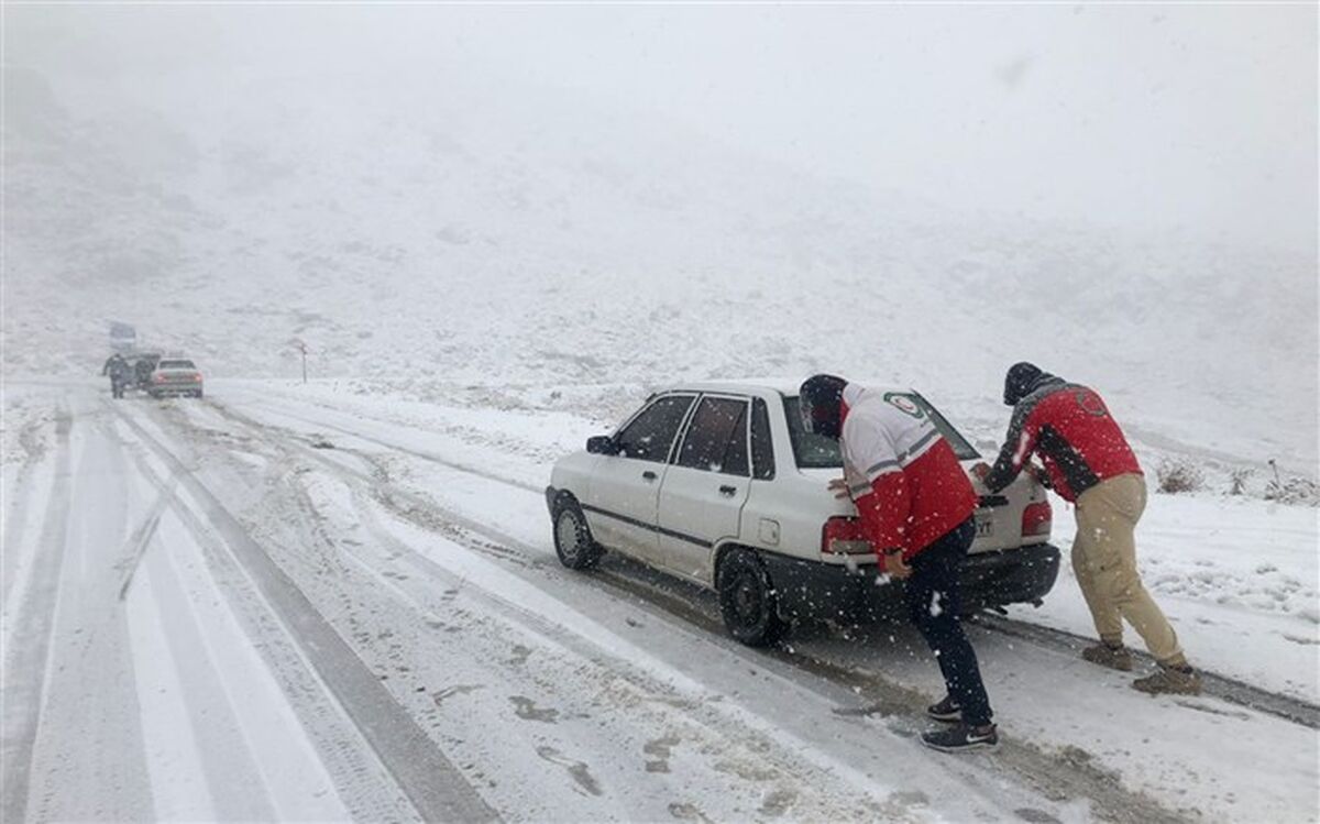 امدادرسانی به ۱۲ هزار نفر در برف‌، کولاک و آبگرفتگی
