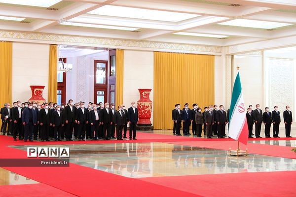 اولین روز سفر رییس جمهوری به چین