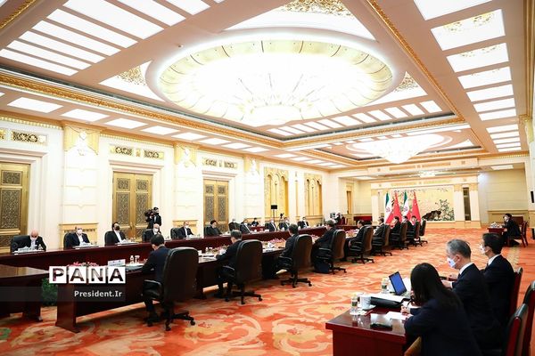 اولین روز سفر رییس جمهوری به چین