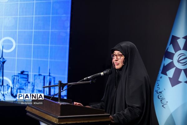 آیین اختتامیه اولین نمایشگاه دستاوردها و طرح‌های پژوهشی برتر دانش‌آموزان سمپاد