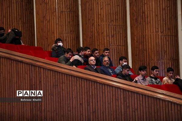 آیین اختتامیه اولین نمایشگاه دستاوردها و طرح‌های پژوهشی برتر دانش‌آموزان سمپاد