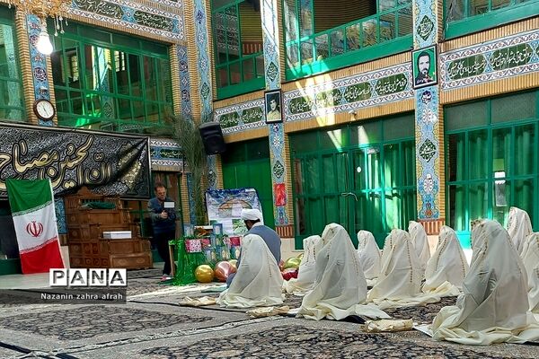 جشن عبادت در دبستان هاجر و حضرت  زینب(س) رودهن