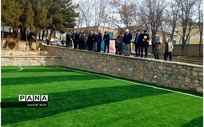 زمین چمن مصنوعی دبیرستان شهید رجائی لوجلی افتتاح شد