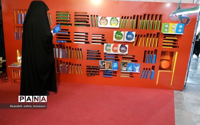اهدای 500 کتاب کودک و نوجوان به روستای ترشیز