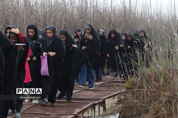 بازدید دانش‌آموزان اردوهای راهیان‌نوراز منطقه جنگی
