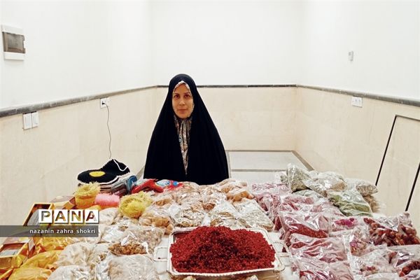 اولین نمایشگاه تولید کار آفرینی شهرستان قرچک