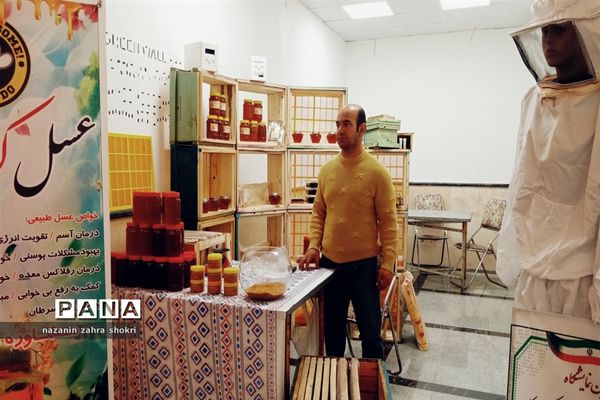 اولین نمایشگاه تولید کار آفرینی شهرستان قرچک