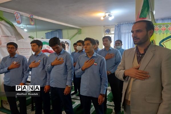 افتتاح نمایشگاه مدرسه انقلاب دبیرستان نمونه آیت الله خامنه‌ای، کاشمر