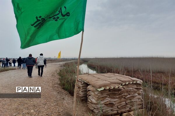 بازدید از مناطق جنگی