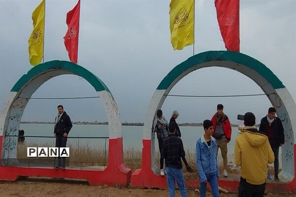 بازدید از مناطق جنگی
