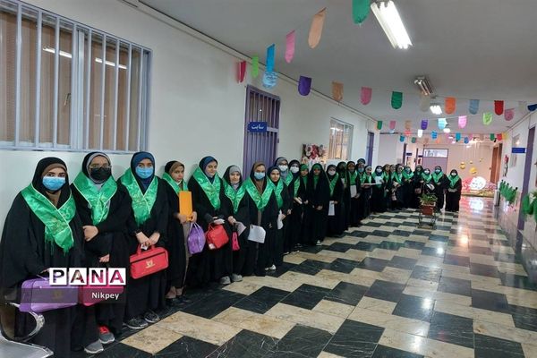 حضور پرشور دانش‌آموزان دبیرستان شاهد حجاب منطقه ۱۳ در مسابقات قرآن، عترت و نماز و نماز