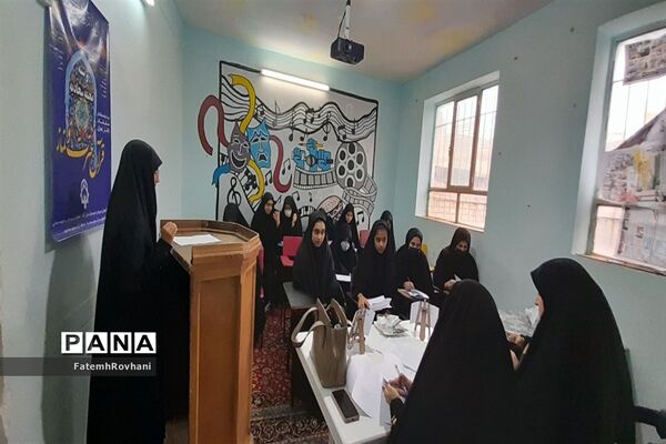 اختتامیه چهل و یکمین دوره مسابقات قرآن عترت و نماز خلیل آباد