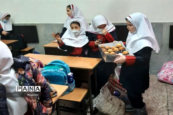 جشن عید مبعث در دبستان حقیقت منطقه ۱۳