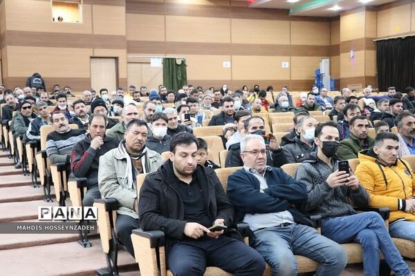 کارگاه آموزش سواد رسانه‌ای ویژه پدران در فشافویه