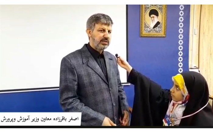 روایت خبرنگار پانا از پیگیری مسمومیت‌ها توسط معاون وزیر آموزش و پرورش در قم/فیلم