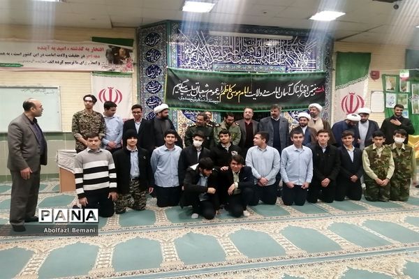 افتتاح نمایشگاه مدرسه انقلاب با حضور معاون وزیر آموزش و پرورش در دبیرستان شیخ صدوق قم