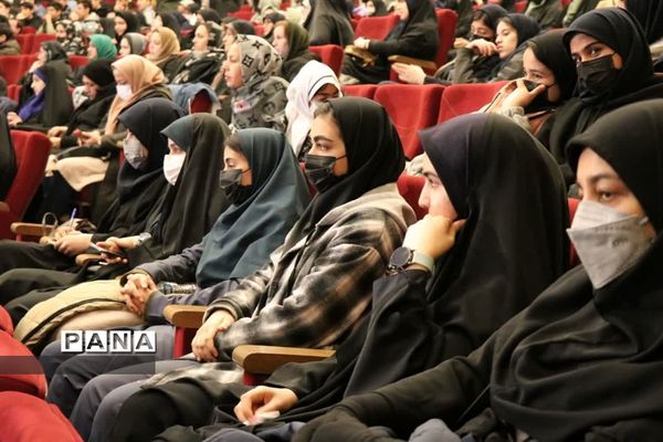 مراسم سراسر ی اجلاس نماز شهرستان قدس درسالن فرهنگ و هنر