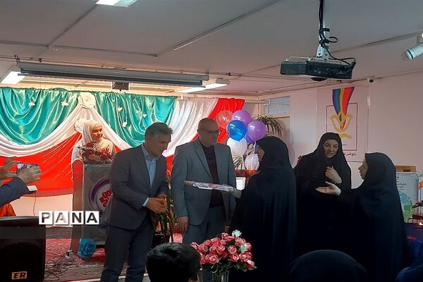 افتتاح نمایشگاه دستاوردهای دانش‌آموزی کانون‌های فرهنگی ناحیه‌2 زنجان