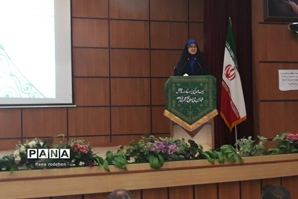 حضور مربیان پرورشی رودهن در همایش توانمند‌سازی فعالان حوزه عفاف و حجاب در شهرستان دماوند