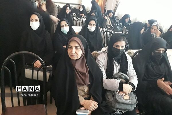 حضور مربیان پرورشی رودهن در همایش توانمند‌سازی فعالان حوزه عفاف و حجاب در شهرستان دماوند