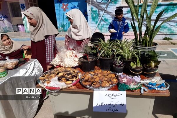 برگزاری بازارچه دانش‌آموزی در دبستان شهید قرنی پدافند هوایی بهبهان