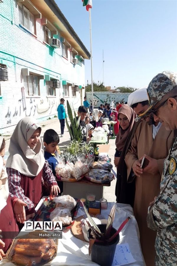 برگزاری بازارچه دانش‌آموزی در دبستان شهید قرنی پدافند هوایی بهبهان