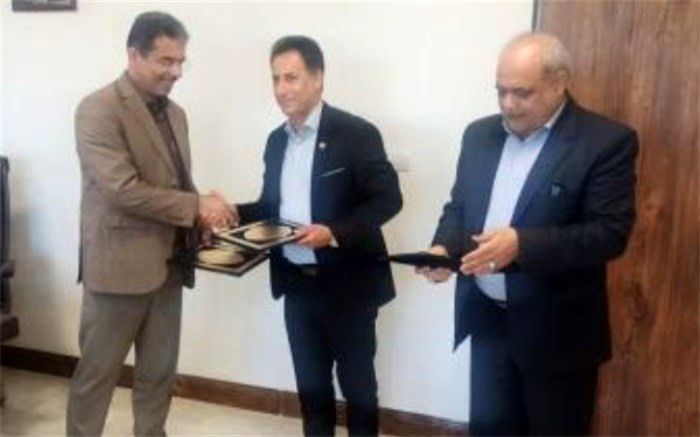 تفاهم‌نامه سه‌جانبه آموزش و پرورش، دادگستری  و مرکز وکلا استان بوشهر امضا شد