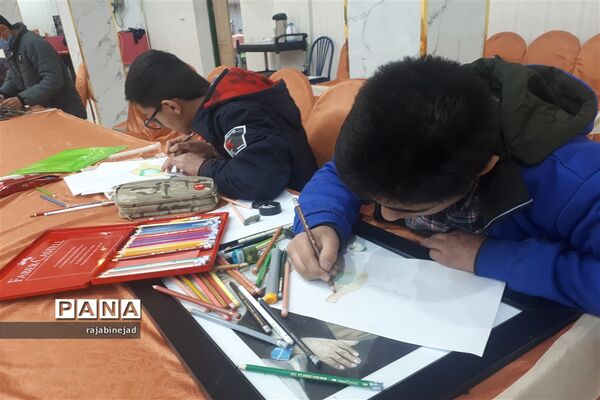 برگزاری جشنواره هنرهای تجسمی ویژه پسران ابرکوهی